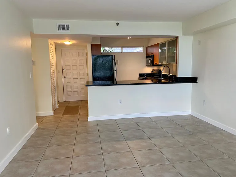 650 NE 64th St #G602 — Photo 8