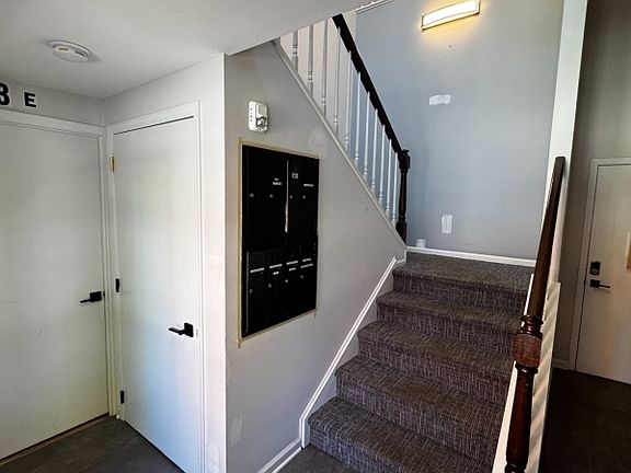3rd image of 3 Edgewood Rd