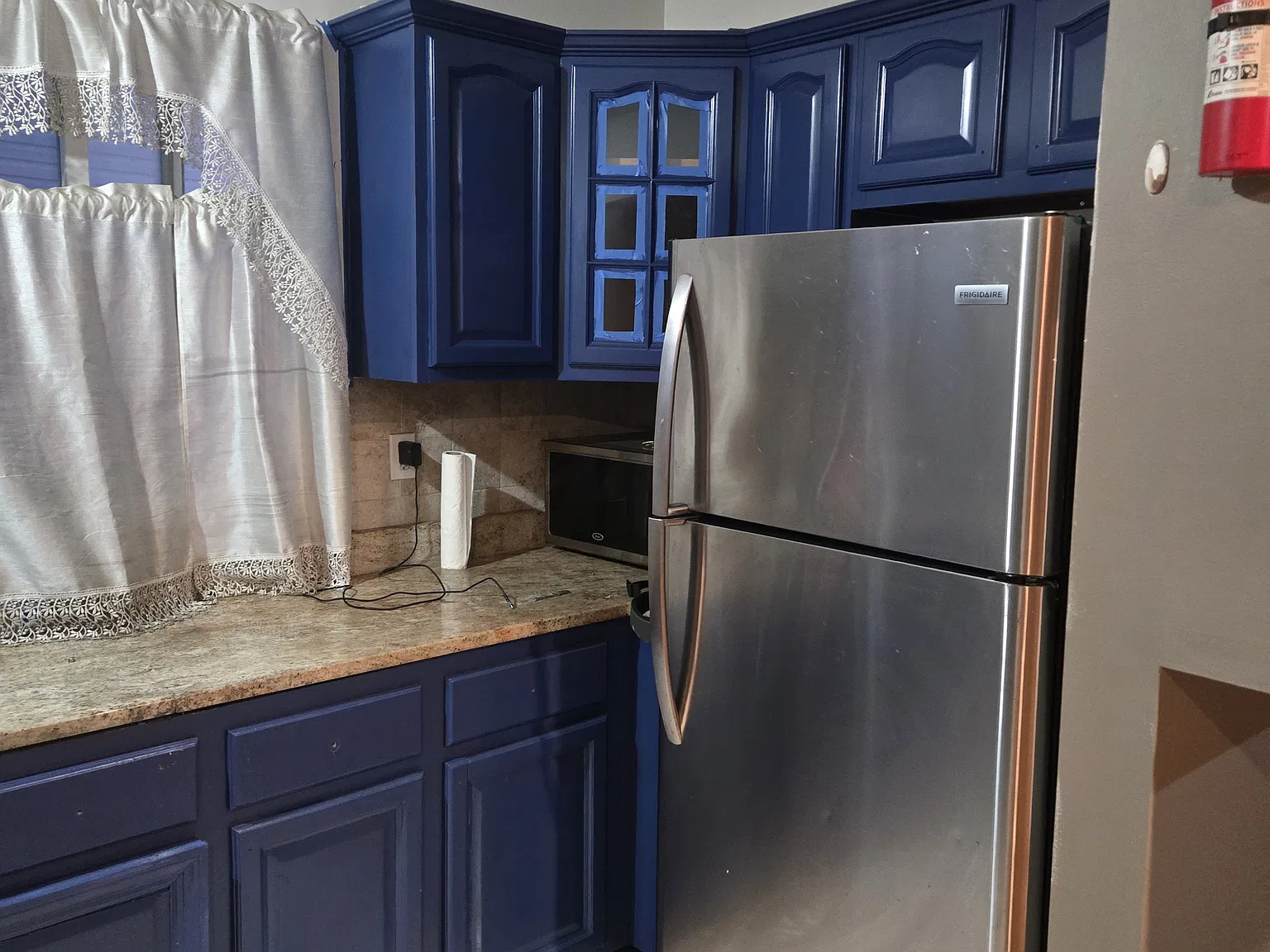 3 bed, 1400 sqft, $3,950 — Photo 3