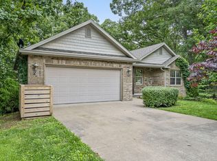 904 S 14th Ave, Ozark, MO 65721
