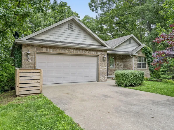 904 S 14th Avenue, Ozark, MO 65721