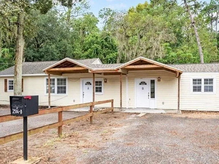 2514 Peach Dr #B — Photo 1
