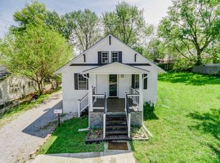 123 N Hardy Ave, Independence, MO 64053