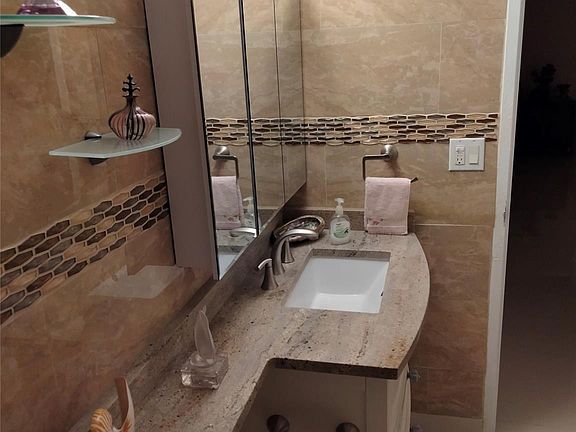 5th image of 4250 Galt Ocean Dr APT 10K