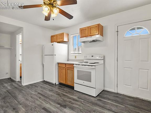 4th image of 901 & 903 Teal Ct