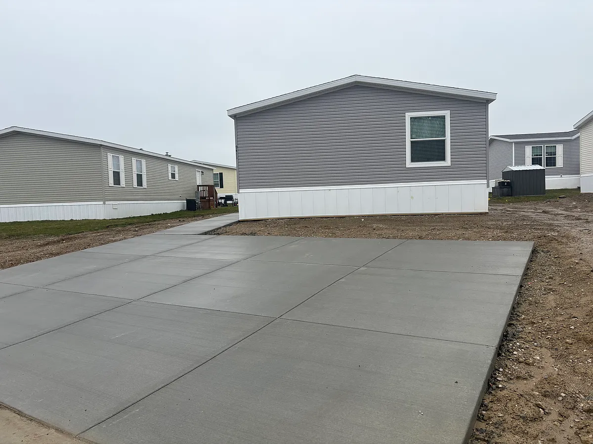 Building Photo - 9411 River Oak Dr