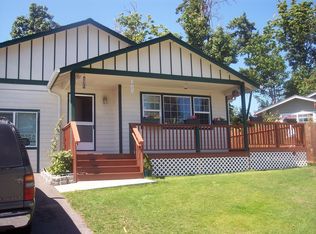 26389 Barrett Rd NE, Kingston, WA 98346