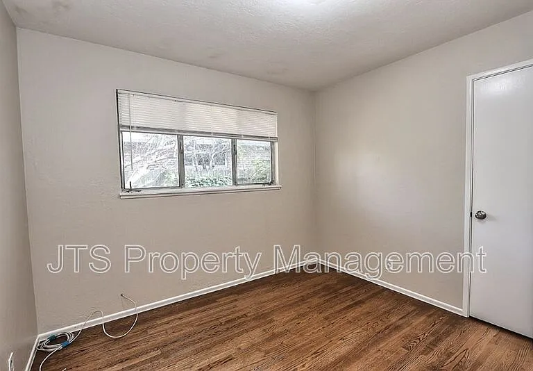 6565 S Land Park Dr — Photo 56