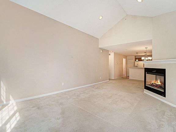 4th image of 24103 Alexa Dr