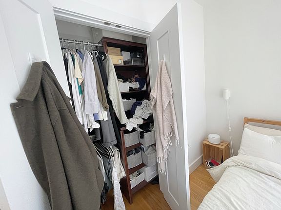 3rd image of 56 W 127th St #2C