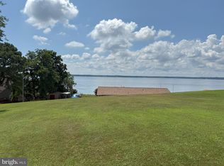 421 Overlook Dr, Lusby, MD 20657