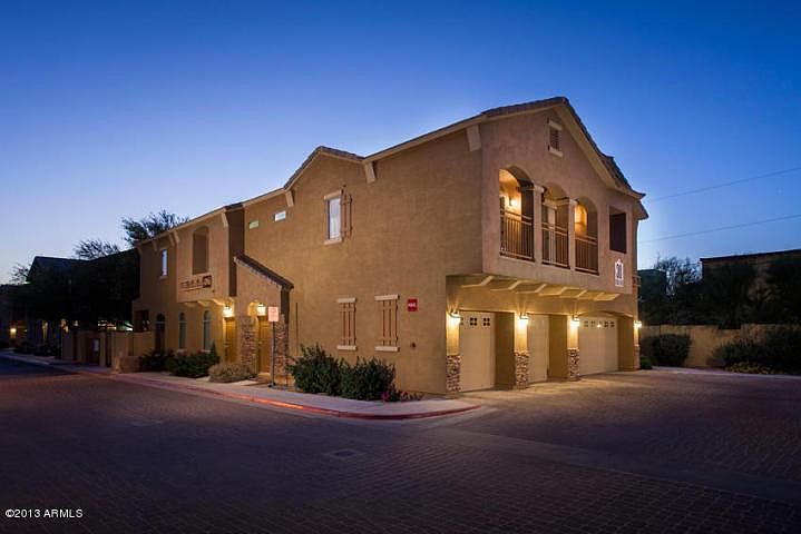 2150 E Bell Rd. Townhouse