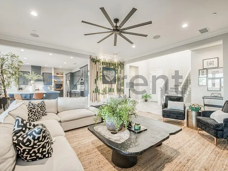 4721 Overstone Ave — Photo 7