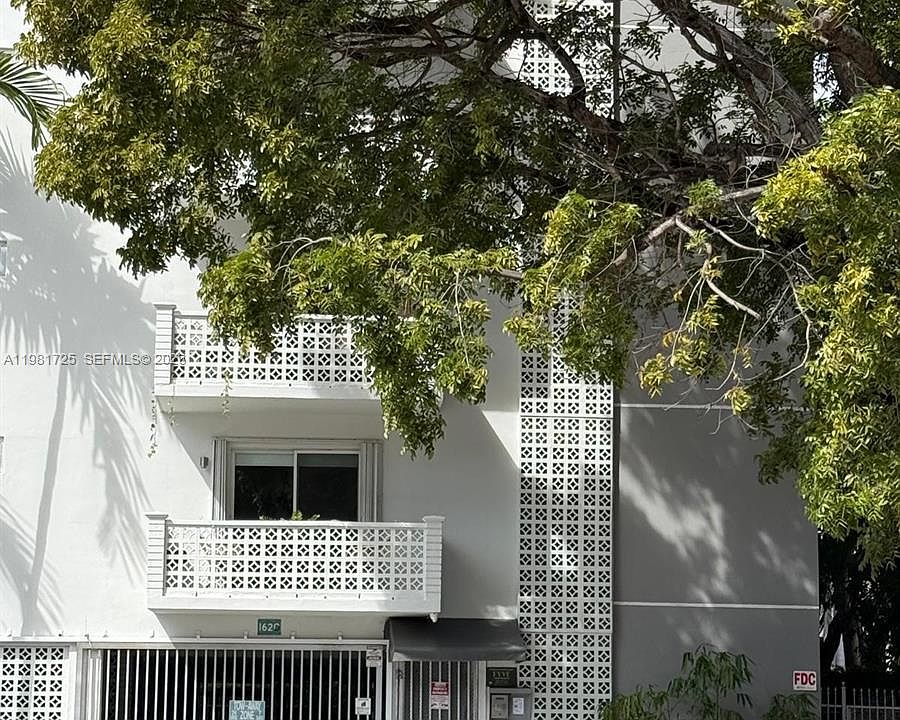 1st image of 1620 West Ave APT 403