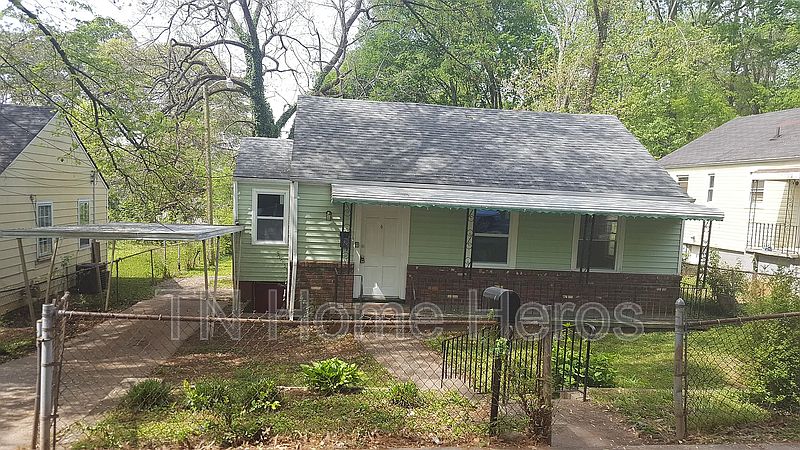 1st image of 1709 Crestview St