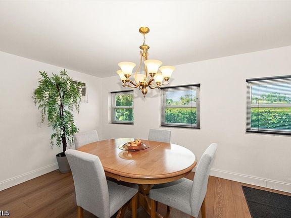 5th image of 190 Brooks Rd