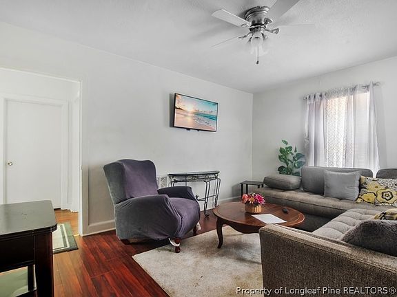 4th image of 709 Lakeland St
