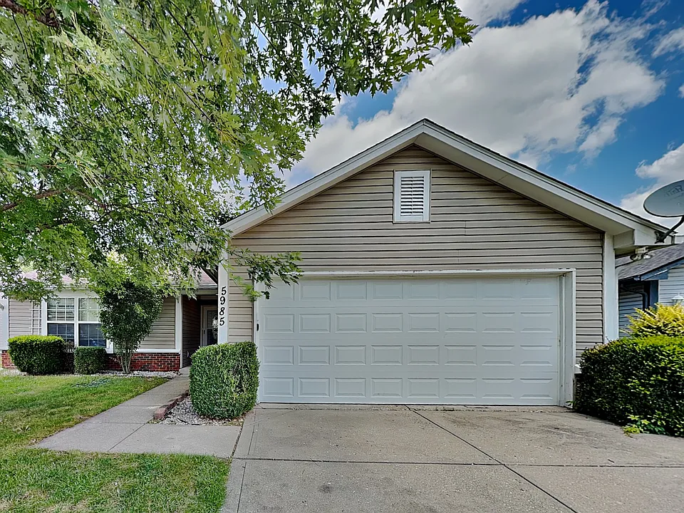 5985 Sycamore Forge Ln