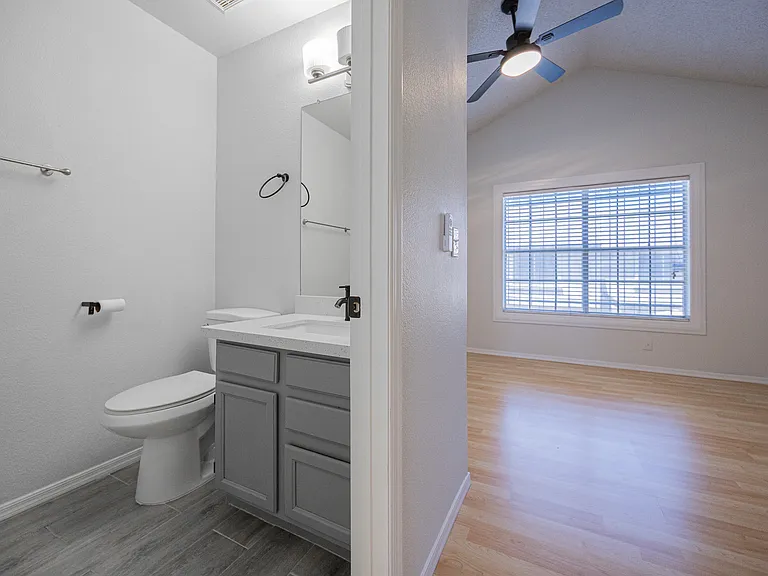 8111 W Wacker Rd #70 — Photo 15