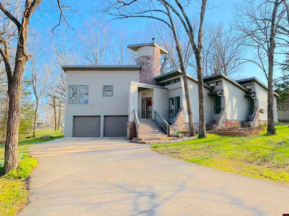 371 Virginia Lee Dr, Cotter, AR 72626