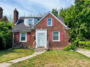 5913 Woodhall St, Detroit, MI 48224
