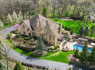 10018 Haegers Bend Rd, Algonquin, IL 60102