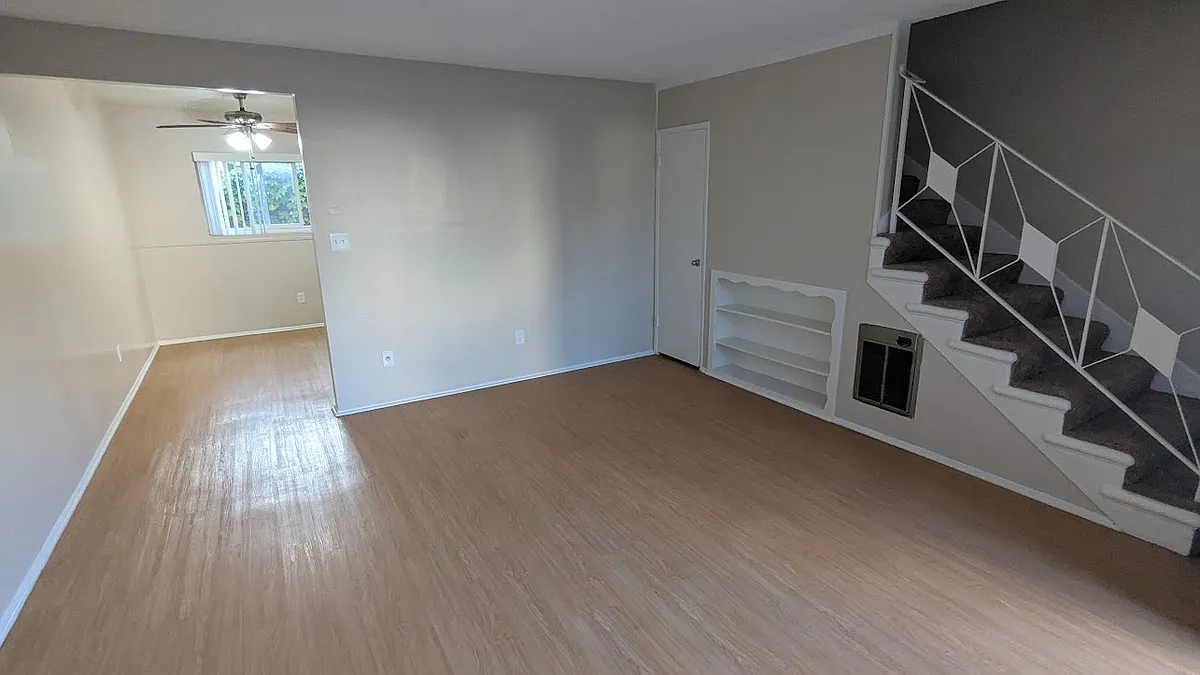 Building Photo - 943 Fairview Ave #C