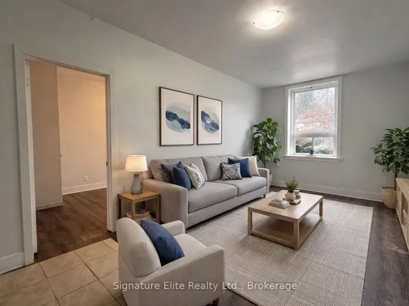 372 Darling St #2, Brantford, ON N3S 3Y5