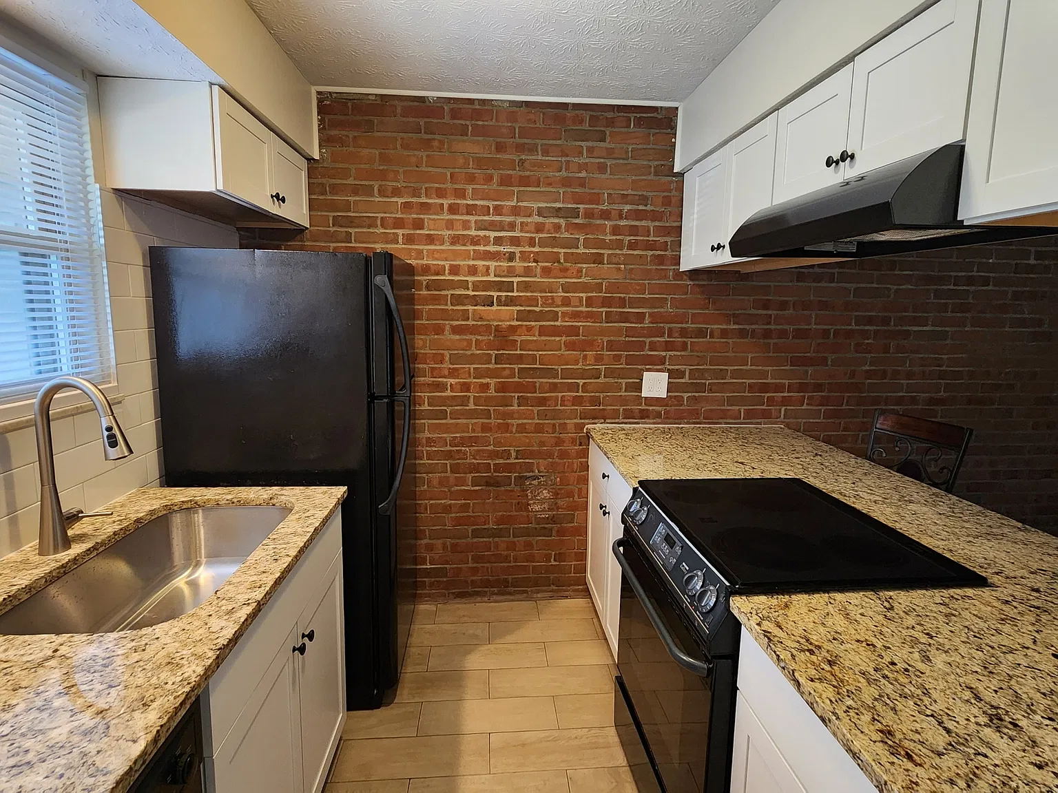 6364-66 Chippenhook Ct - 6364 — Photo 4