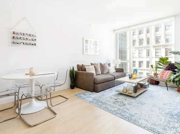 241 5th Ave APT 12A, New York, NY 10016