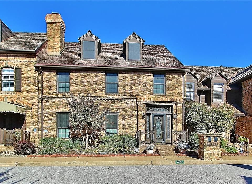 1st image of 321 Stonehaven Dr