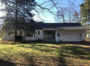 9590 Woodbury Rd, Laingsburg, MI 48848