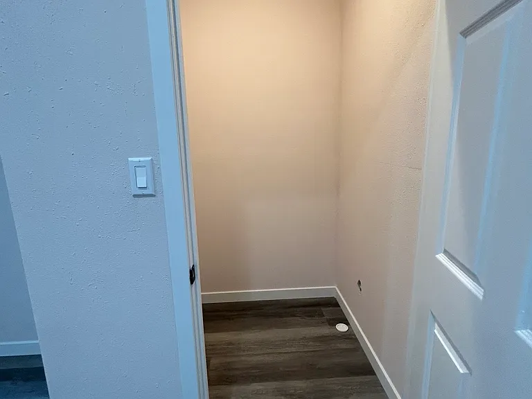 3721 Whiteside St #A — Photo 20