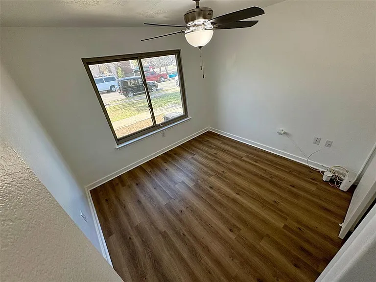 8003 Bannock Ln — Photo 35