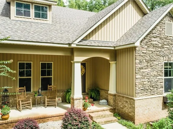716 Lee Road 2039, Notasulga, AL 36866