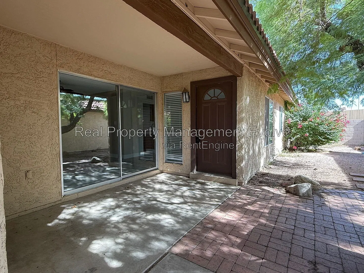 2 bed, 2.0 bath, 1130 sqft, $1,795 — Photo 3