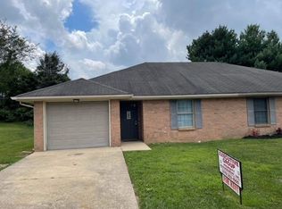 104A Cottage Cir, Elizabethtown, KY 42701