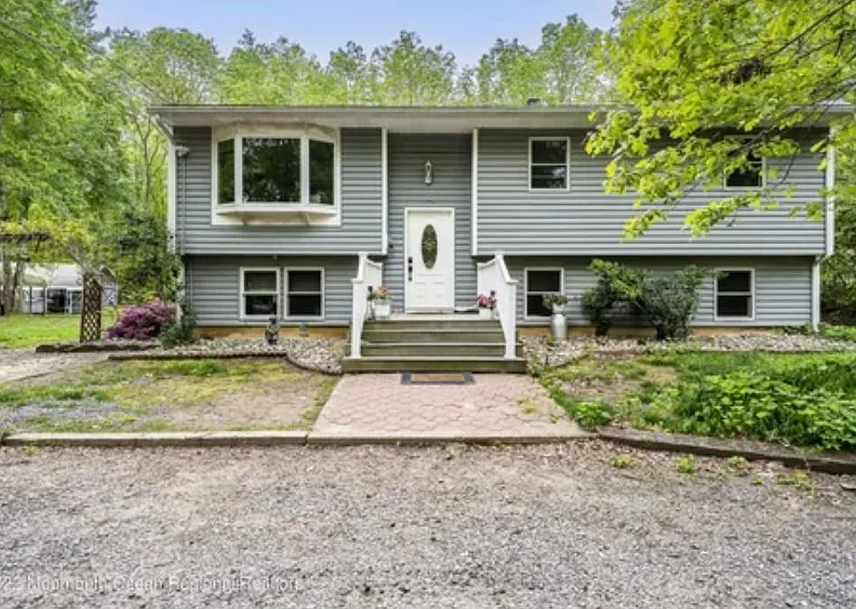404 Chandler Rd