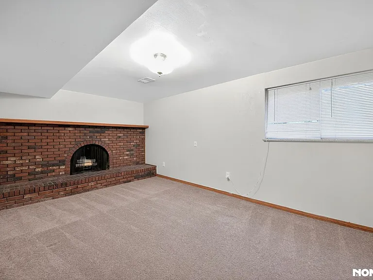 13432 W Alaska Pl — Photo 2