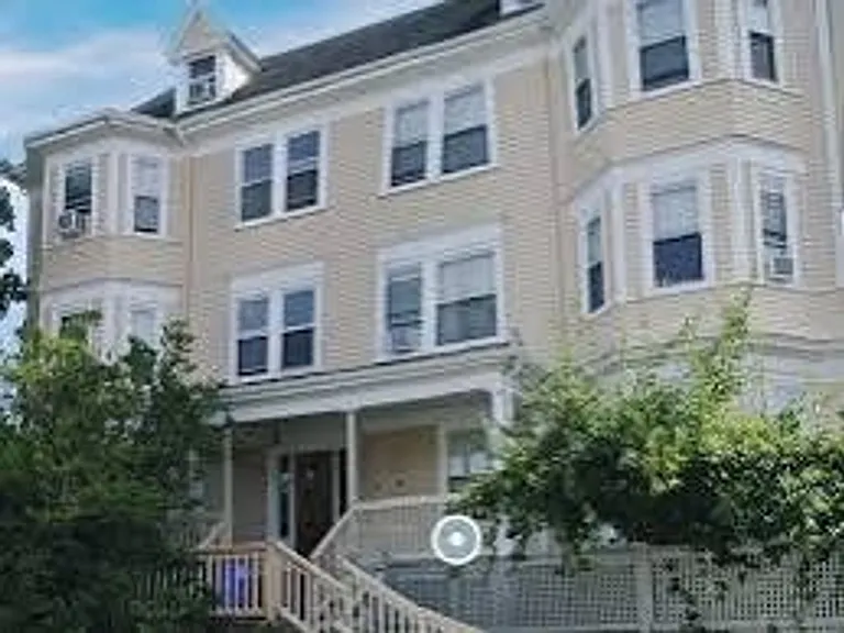 68 Boylston St #A2 — Photo 12