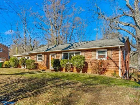 4645 Boxwood Dr, Walkertown, NC 27051