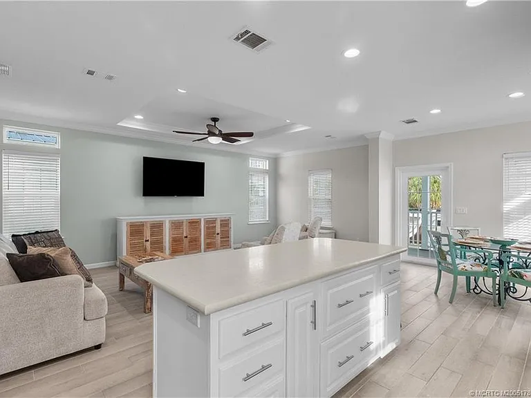 257 Coastal Dr — Photo 12