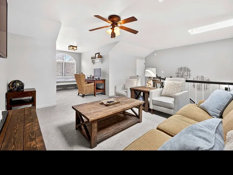 125 Villa View Ct — Photo 19