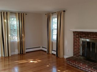 1 Elm St, North Andover, MA 01845
