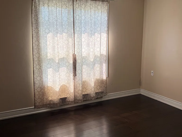 983 Victoria Park Ave #2 — Photo 9