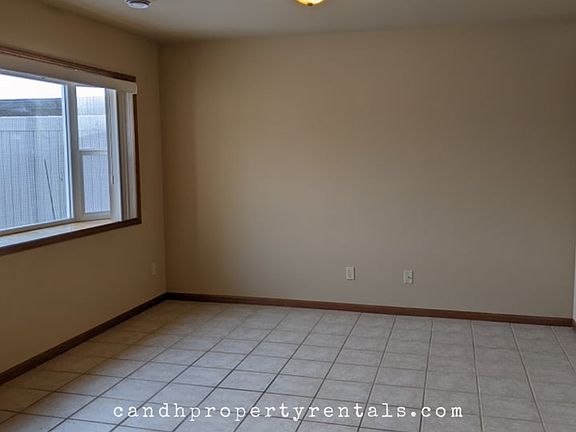 4th image of 5539 Frontier Dr APT 3