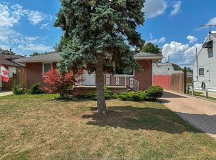 2509 Rossini Blvd, Windsor, ON N8W 4R2