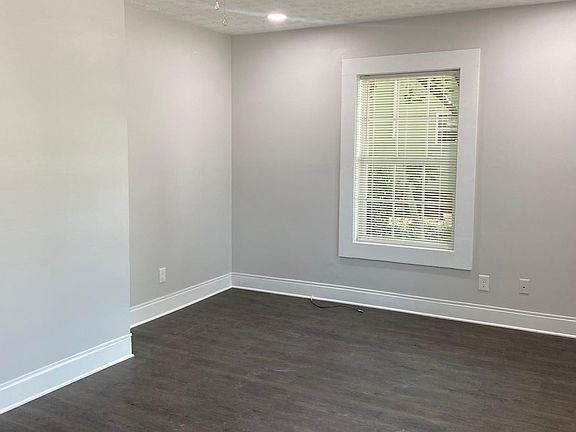 3rd image of 624 West Ave #1