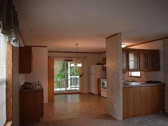 5th image of 1519 W Ridgeview Dr