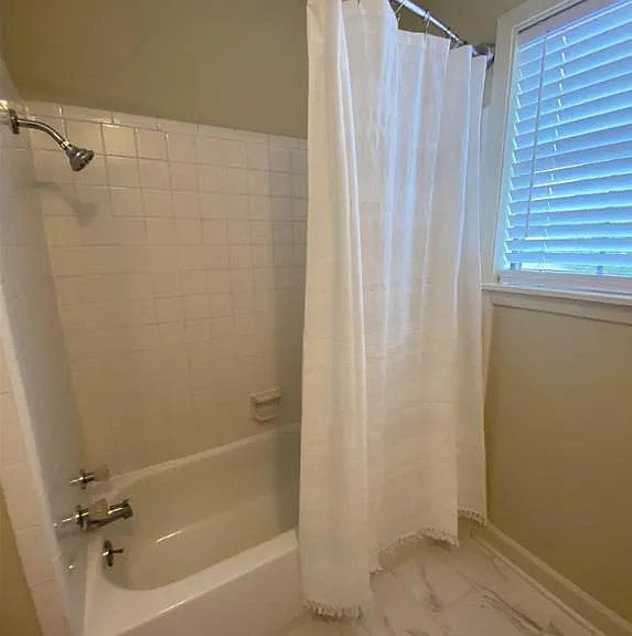 302 Lindale St #B — Photo 18